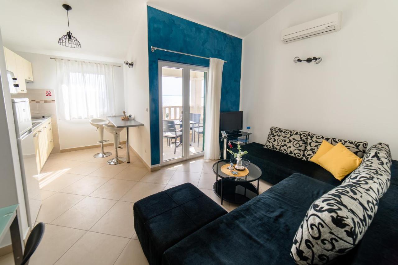 אומיס Villa Lidija מראה חיצוני תמונה
