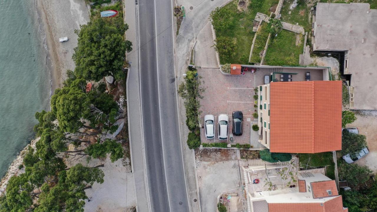 אומיס Villa Lidija מראה חיצוני תמונה
