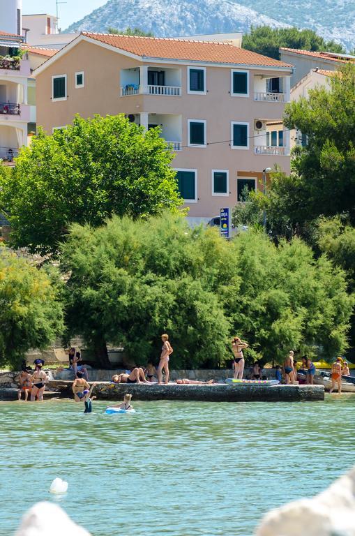 אומיס Villa Lidija חדר תמונה